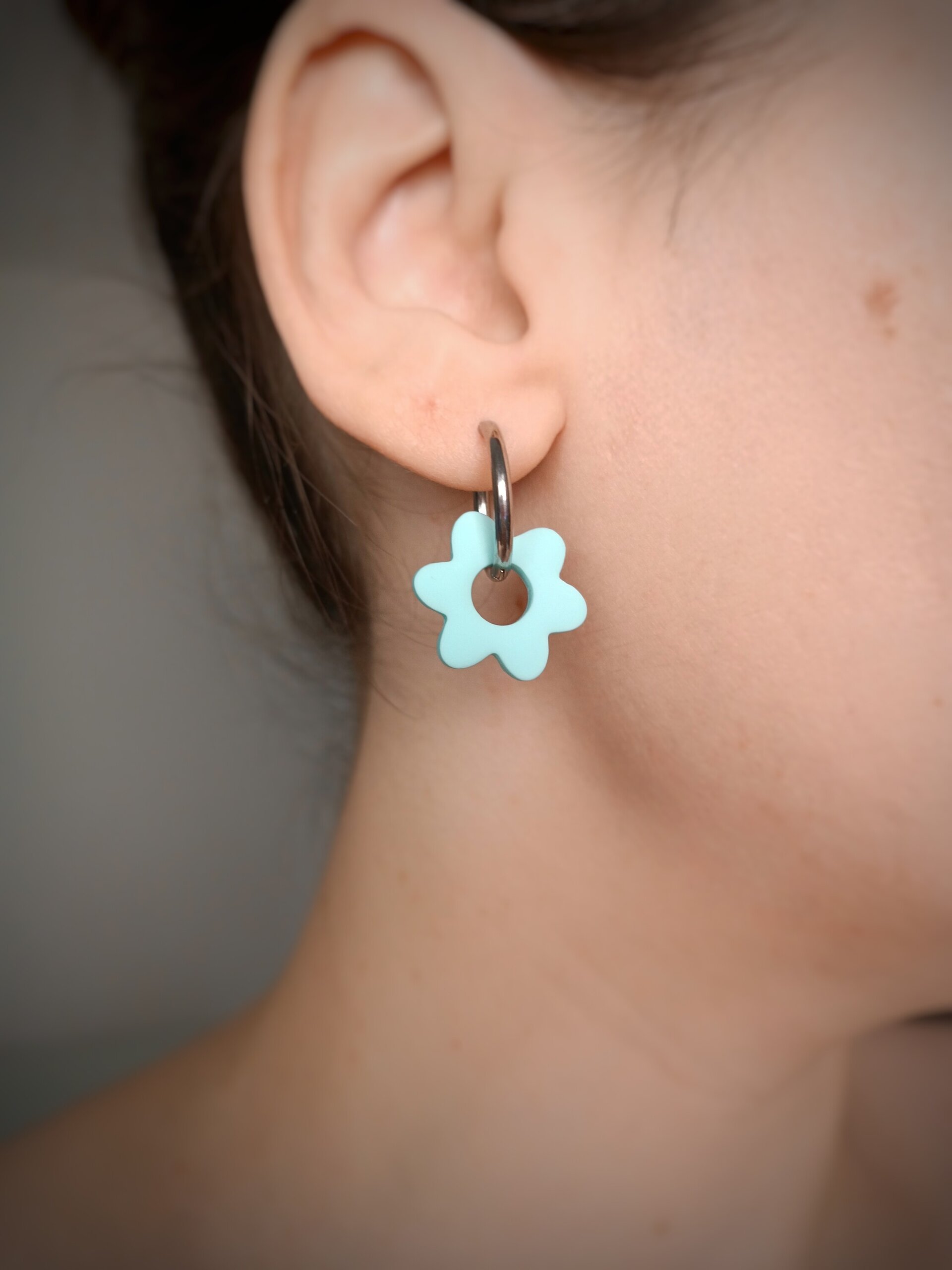 Charm Flor azul pastel (Par) - 2